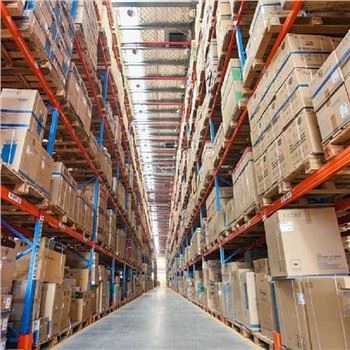 Řešení regálového skladu